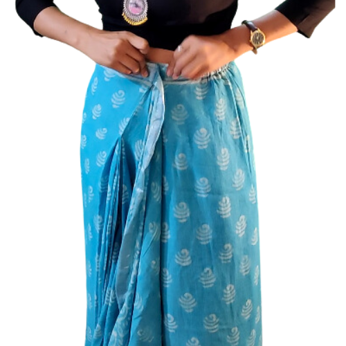 अपनी साड़ी को कस्टमाइज़ करें