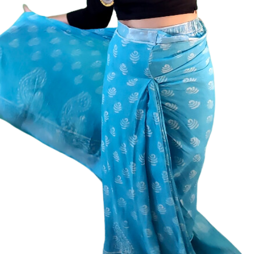 अपनी साड़ी को कस्टमाइज़ करें